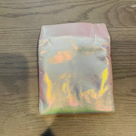 Heart Mirror Pink Color + Pouch NWOT - Picture 3 of 7